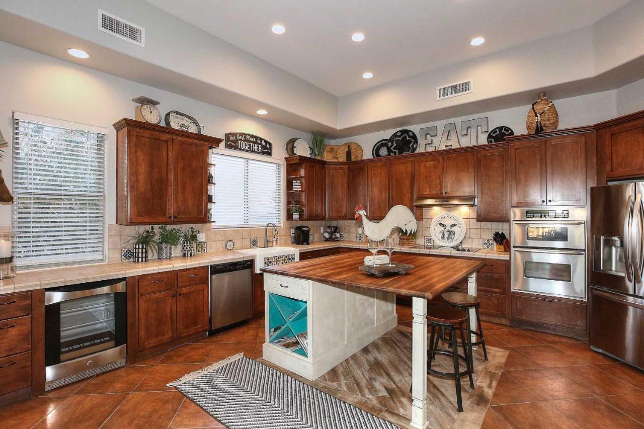 Adobe Arizona Home With City And Mountain Views Queen Creek Bagian luar foto
