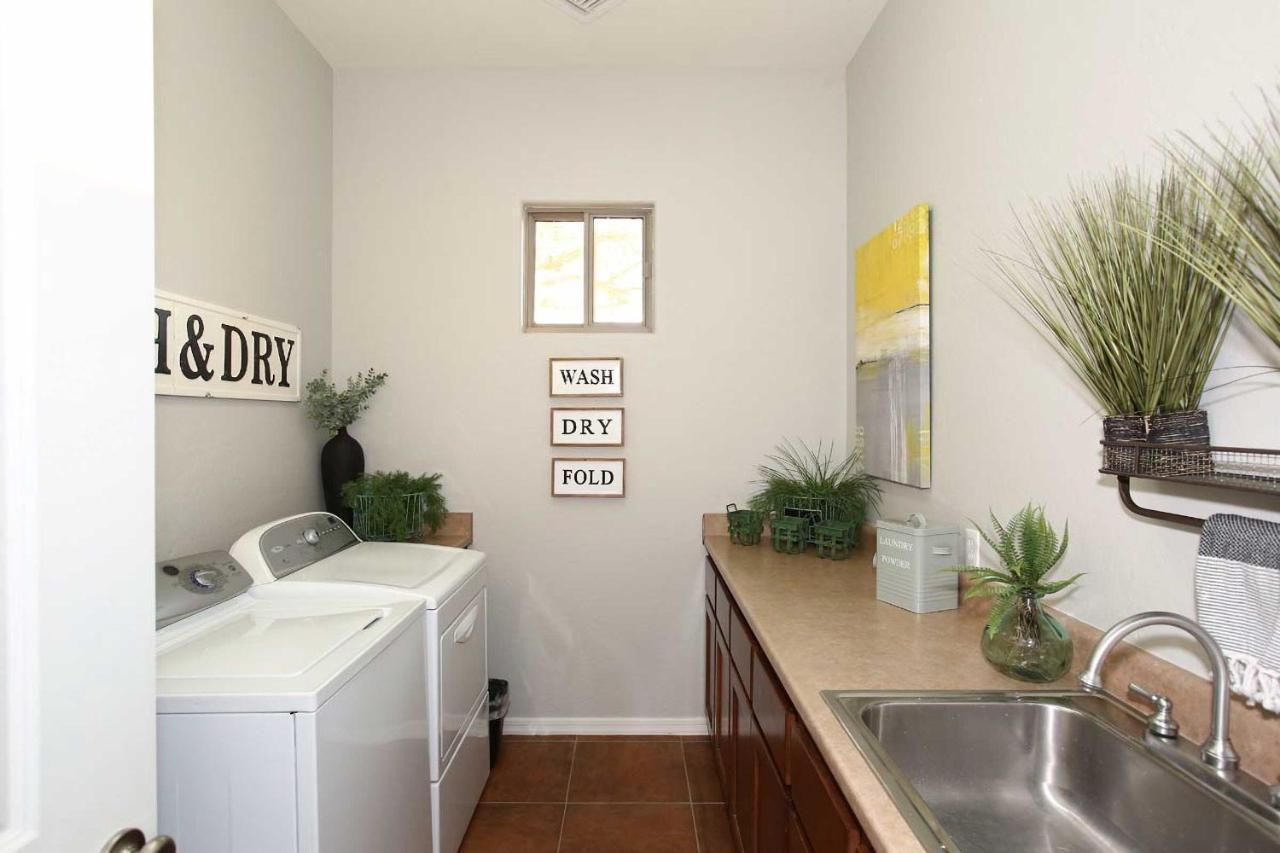 Adobe Arizona Home With City And Mountain Views Queen Creek Bagian luar foto